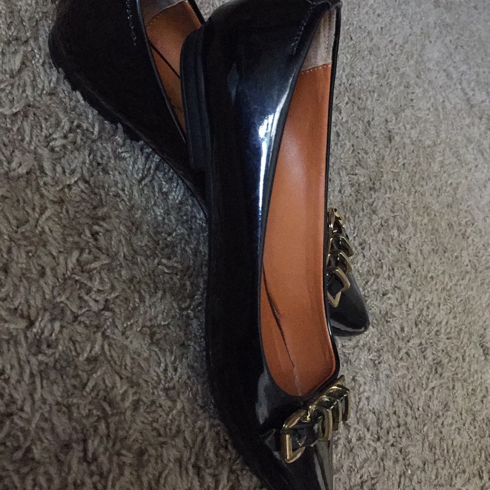 Shoes - Picture 2 of 2